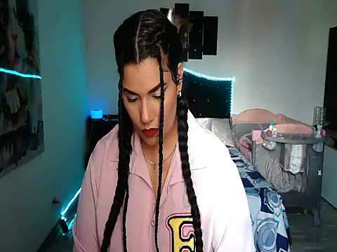 Snapshot of CarolinaRincon chatting on September 19, 6:52 pm CarolinaRincon online show from September 19, 6:52 pm