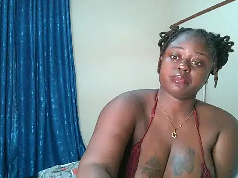 t-QueenSlyy online show from April 29, 1:21 am