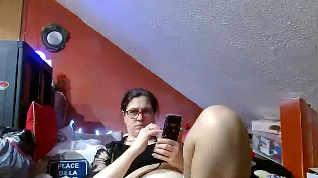 lanax online show from December 5, 2:11 pm