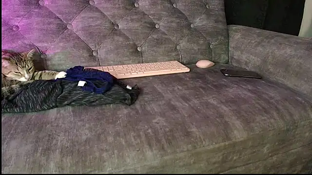 Snapshot of unu_nai chatting on November 3, 1:19 am unu nai online show from November 3, 1:19 am