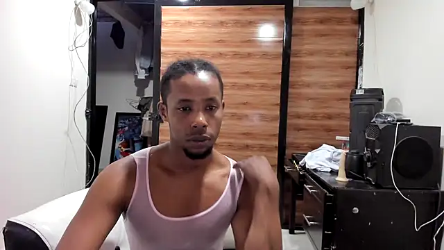 AlejoKhalifa  online show from January 30, 11:24 pm