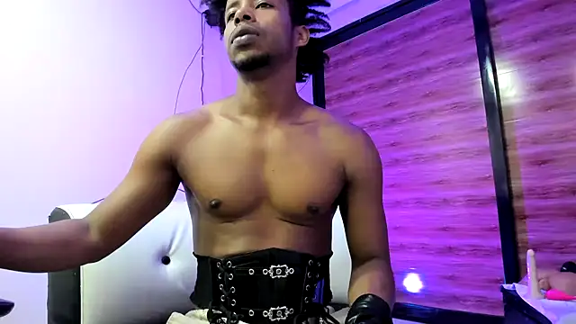 AlejoKhalifa  online show from February 16, 10:10 pm