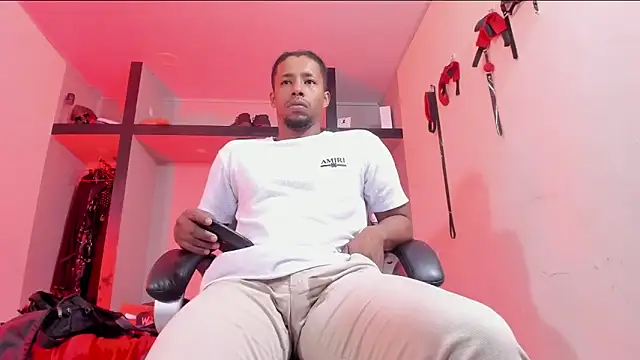 AlejoKhalifa  online show from June 13, 11:52 am