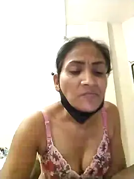 Snapshot of sunita6009 chatting on June 30, 3:02 pm sunita6009 online show from June 30, 3:02 pm
