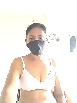 Snapshot of sunita6009 chatting on July 6, 4:42 am sunita6009 online show from July 6, 4:42 am