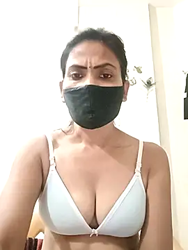 Snapshot of sunita6009 chatting on July 6, 3:03 pm sunita6009 online show from July 6, 3:03 pm