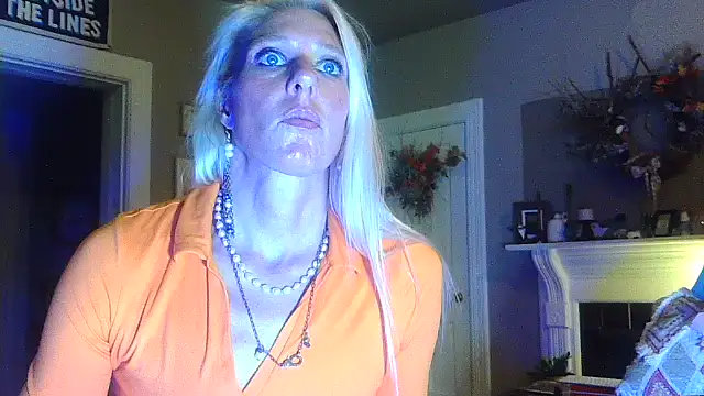 Glamazonx online show from November 4, 2:10 am