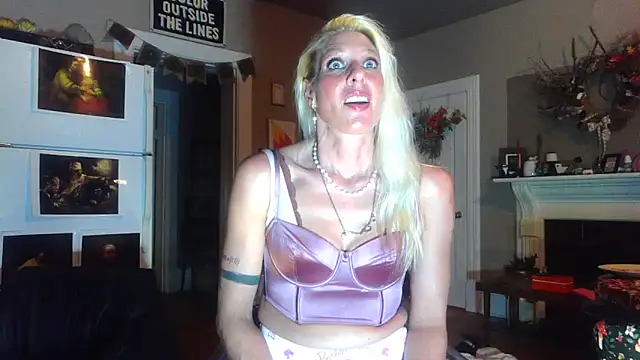 Glamazonx online show from November 5, 3:39 am