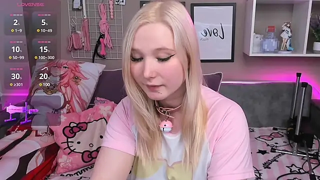 Snapshot of MeowkaKitty chatting on February 23, 10:06 am MeowkaKitty online show from February 23, 10:06 am