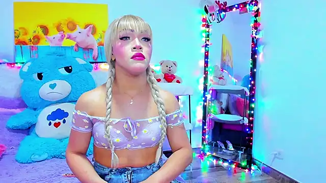 Candy Candy   online show from February 4, 7:53 pm