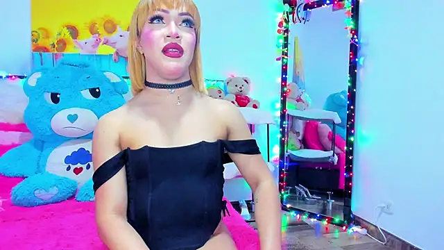 Candy Candy   online show from May 9, 10:04 pm
