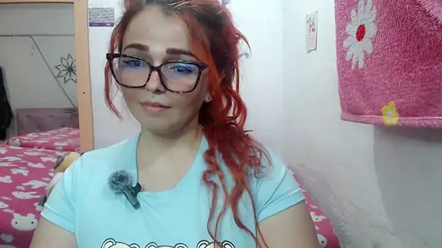 Snapshot of Alexatexa2929 chatting on December 6, 12:34 am Alexatexa2929 online show from December 6, 12:34 am