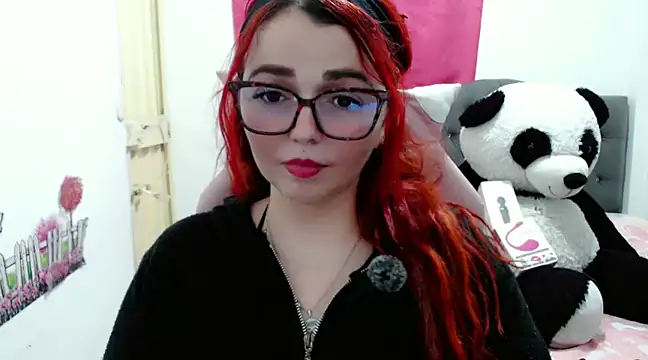 Snapshot of Alexatexa2929 chatting on January 3, 11:01 pm Alexatexa2929 online show from January 3, 11:01 pm