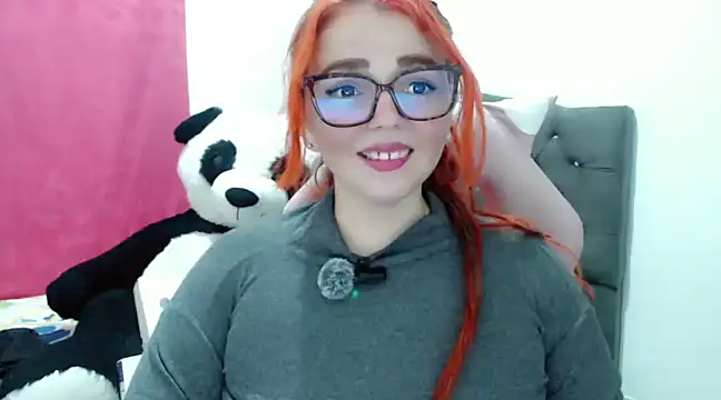 Snapshot of Alexatexa2929 chatting on January 18, 12:13 am Alexatexa2929 online show from January 18, 12:13 am