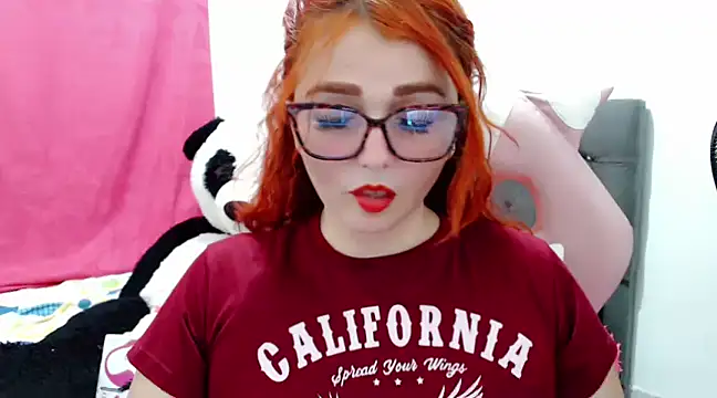 Snapshot of Alexatexa2929 chatting on February 11, 11:01 pm Alexatexa2929 online show from February 11, 11:01 pm