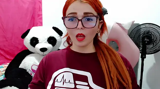 Snapshot of Alexatexa2929 chatting on February 14, 12:41 am Alexatexa2929 online show from February 14, 12:41 am