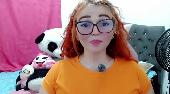 Snapshot of Alexatexa2929 chatting on February 25, 11:00 pm Alexatexa2929 online show from February 25, 11:00 pm