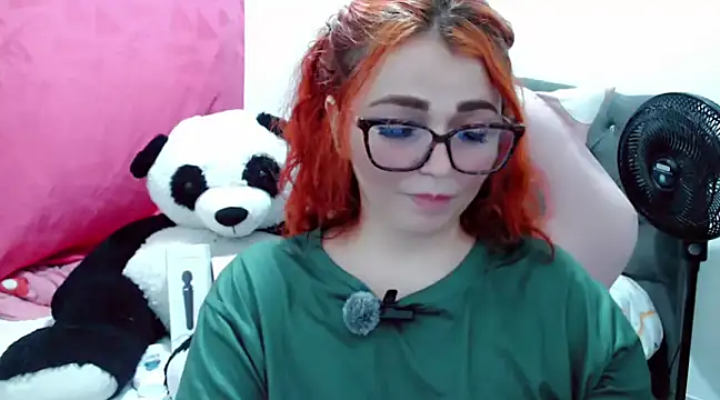 Snapshot of Alexatexa2929 chatting on February 27, 2:42 am Alexatexa2929 online show from February 27, 2:42 am