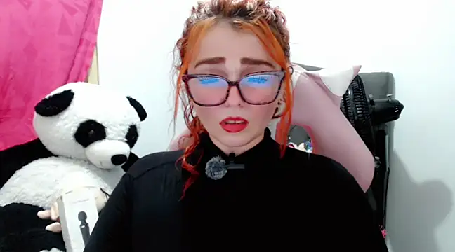 Snapshot of Alexatexa2929 chatting on February 28, 11:45 pm Alexatexa2929 online show from February 28, 11:45 pm