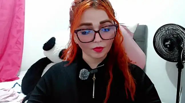 Snapshot of Alexatexa2929 chatting on March 22, 3:30 am Alexatexa2929 online show from March 22, 3:30 am