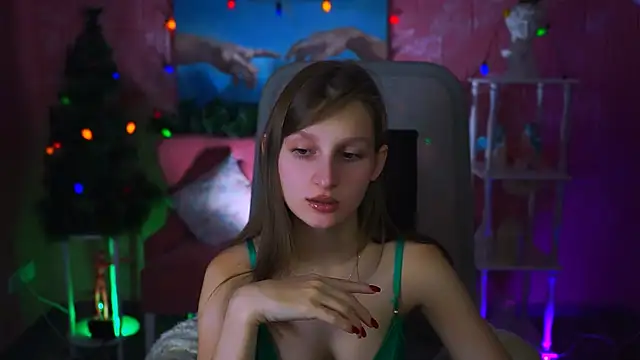 EllaHorton online show from January 7, 11:37 am