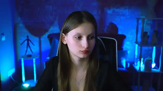 EllaHorton online show from February 21, 3:43 pm