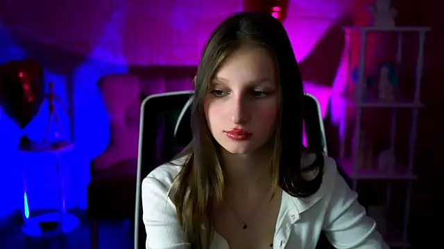 EllaHorton online show from March 3, 6:22 pm