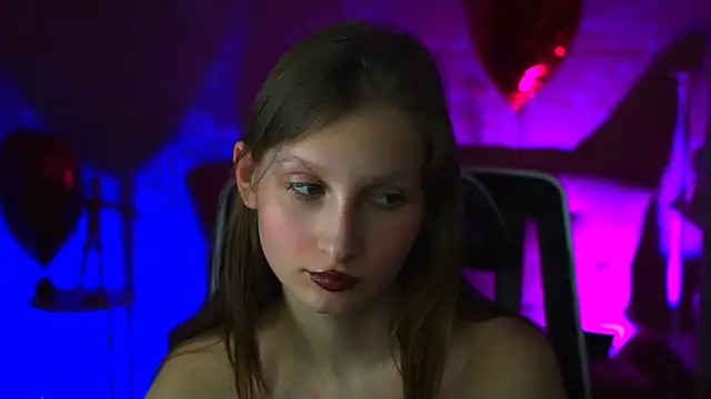 EllaHorton online show from March 7, 7:27 pm