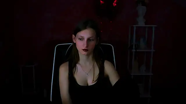 EllaHorton online show from March 9, 1:26 pm