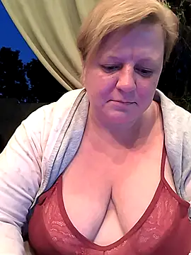 jusichka online show from June 26, 7:07 pm