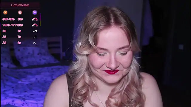 sensual girrrl online show from July 27, 11:23 pm