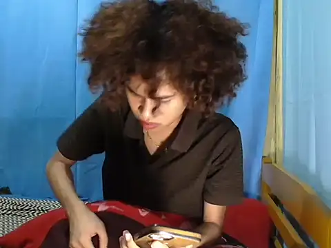 Snapshot of Asiantwink21 chatting on July 28, 3:08 pm Asiantwink21 online show from July 28, 3:08 pm