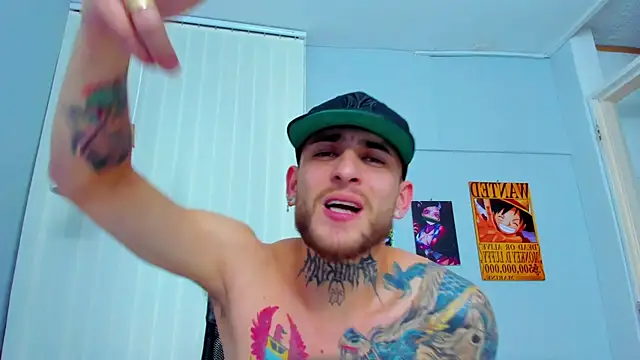 Snapshot of Drako_Lamar chatting on December 16, 12:16 pm Drako Lamar online show from December 16, 12:16 pm