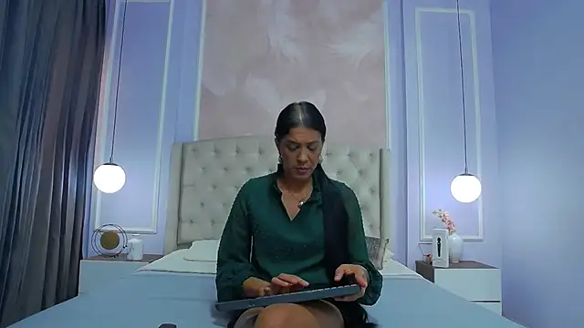 JoannaCox online show from November 12, 7:46 pm