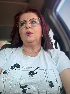 Snapshot of PaulinaSanders_X chatting on December 11, 4:20 pm PaulinaSanders X online show from December 11, 4:20 pm