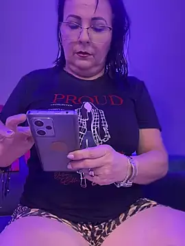 Snapshot of PaulinaSanders_X chatting on February 1, 7:23 pm PaulinaSanders X online show from February 1, 7:23 pm