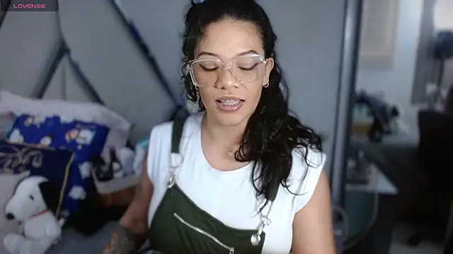 paula daniela1 online show from December 16, 3:06 pm