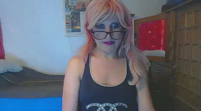 LorenJade online show from February 11, 6:08 am