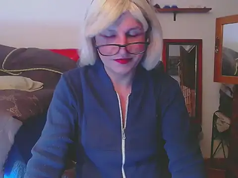LorenJade online show from April 28, 8:08 am