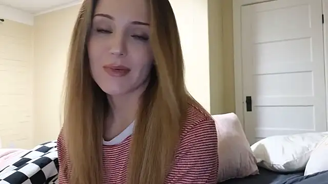 sexylilly69 online show from May 5, 2:30 am
