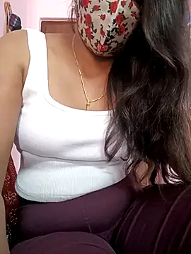 Snapshot of indian-adhaya chatting on February 18, 7:32 am indian-adhaya online show from February 18, 7:32 am