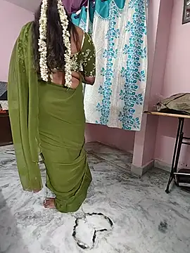Snapshot of indian-adhaya chatting on July 31, 6:35 am indian-adhaya online show from July 31, 6:35 am