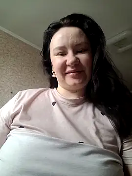 AlexaLexie online show from February 8, 8:29 am