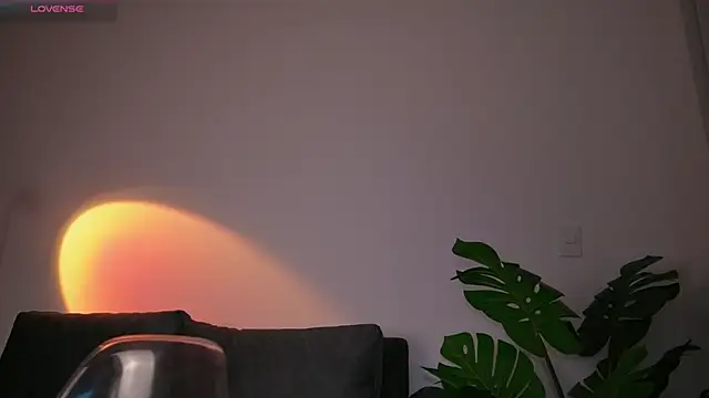 GigiLee  online show from December 18, 12:17 am