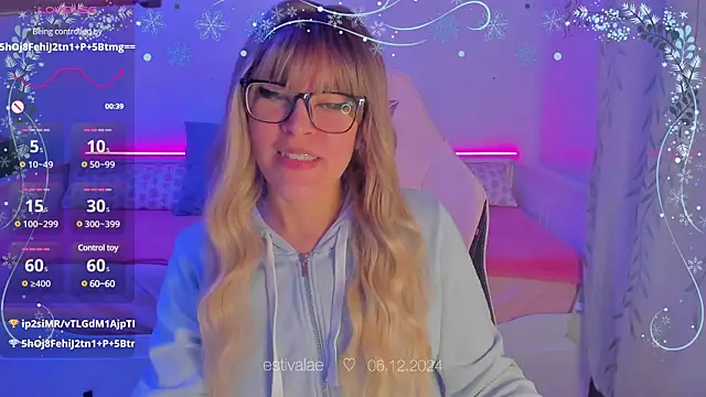 estivalae online show from December 6, 7:12 pm