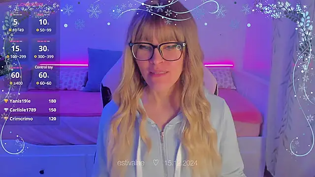 estivalae online show from December 15, 8:25 pm