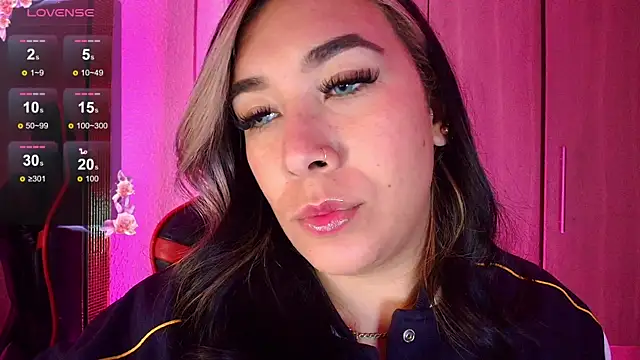 leahtemptation3 online show from June 29, 7:25 am