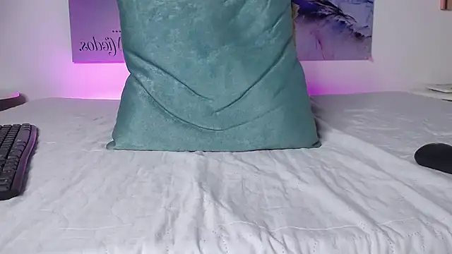 Snapshot of Benjamingrey@xh chatting on November 11, 8:09 pm Benjamingreyxh online show from November 11, 8:09 pm