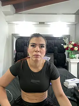 Arianna Jones1 online show from June 28, 10:05 pm