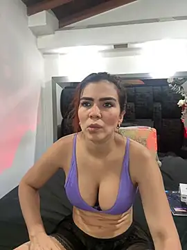Arianna Jones1 online show from July 7, 1:08 am